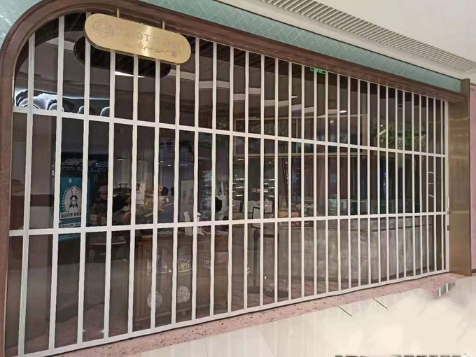 水晶卷闸门的特点及应用