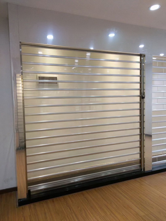 商场水晶门.jpg 商场水晶门.jpg