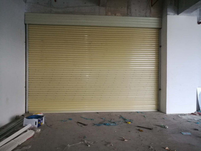 电动卷闸门.jpg 电动卷闸门.jpg